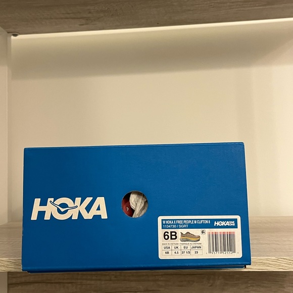 SOLD | HOKA Free People Clifton - size 6 (W) seaweed/green tea FP Movement HOKA - Picture 11 of 12